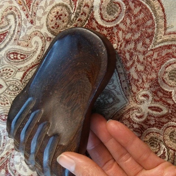 decorative foot wooden dish - Picture 7 of 9